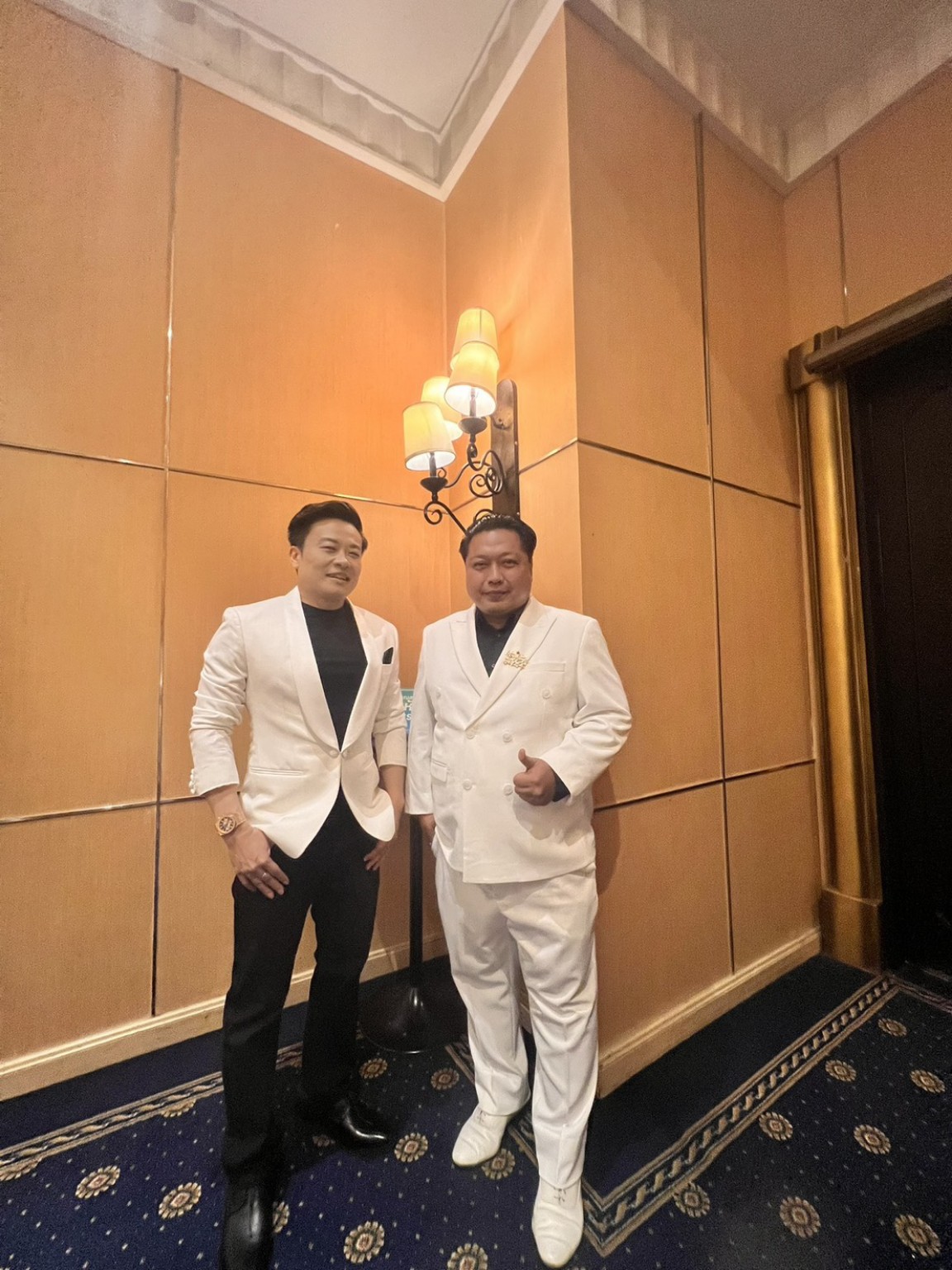 ภาพบรรยากาศกิจกรรมบนเวทีและผู้เข้าร่วมงาน